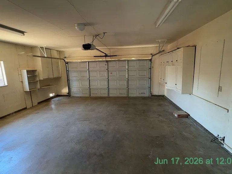 3504 W Cutler Ave — Photo 20