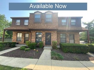 445 Colleen Dr, O'Fallon, IL 62269