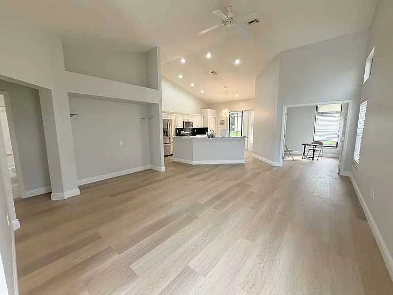 6240A Fairskies Dr — Photo 3