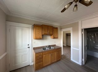 826 E Locust St #1, Milwaukee, WI 53212