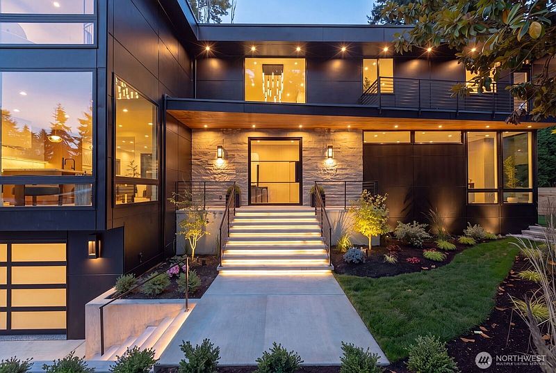 5th image of 2908 129th Avenue NE