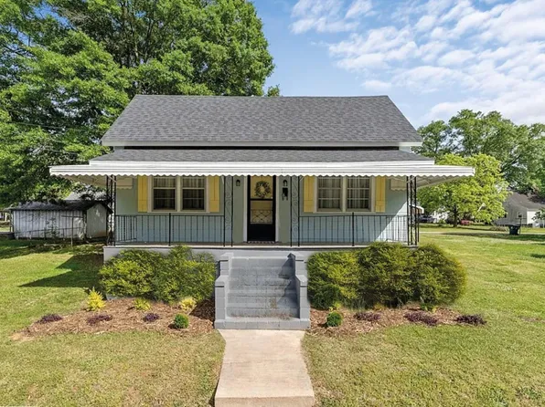 8 Brock St, Pelzer, SC 29669
