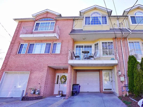 63 Peacock Loop, Staten Island, NY 10309
