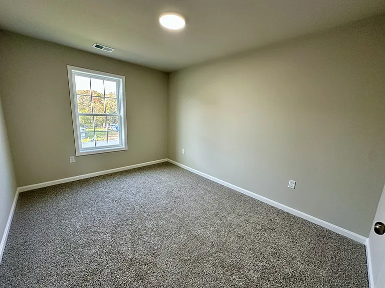 226 Rojan Rd — Photo 21