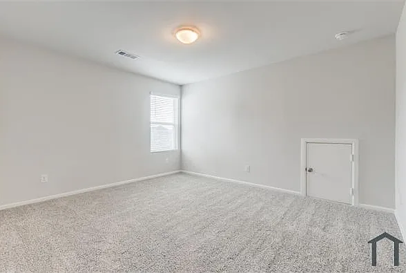 728 Amenduni Ln — Photo 5