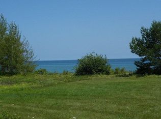 N2748 Lakeshore Rd, Kewaunee, WI 54216