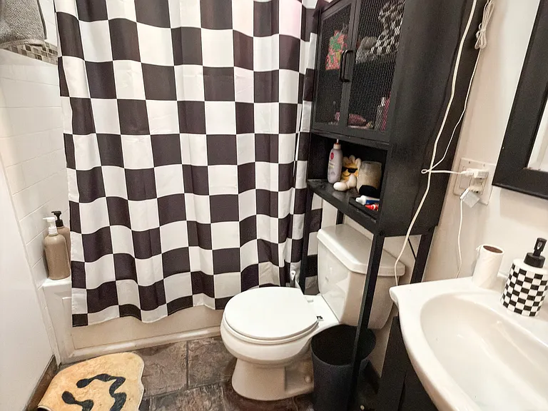 2835 N Damen Ave #1R — Photo 14