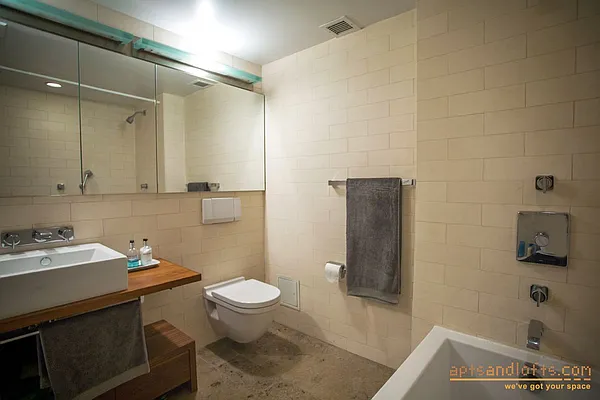 Sold by aptsandlofts.com | media 29
