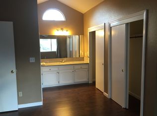 5496 N Silverado Ave, Fresno, CA 93722