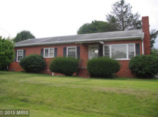 304 Luray Ave, Luray, VA 22835