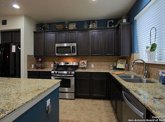 5th image of 15518 Bayakoa Ct