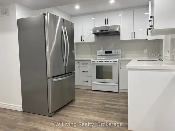 55 Collin Ct #Basement, Richmond Hill, ON L4E 0X6