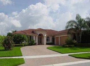 11521 Manatee Bay Ln, Wellington, FL 33449