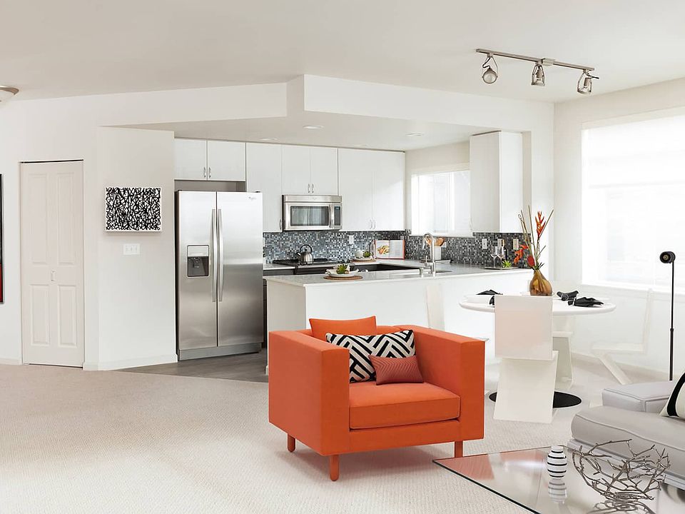 1st image of 37 103rd Ave NE APT 302