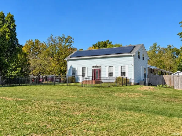 3433 Montgomery Ln, Newburgh, IN 47630
