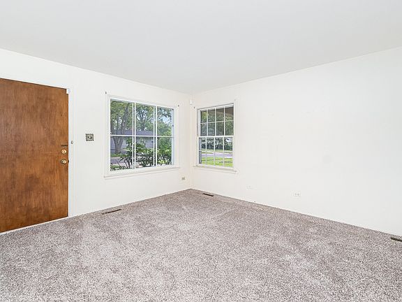 2nd image of 1741 Poplar Ave
