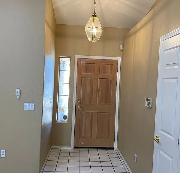 8656 W Willow Ave — Photo 5