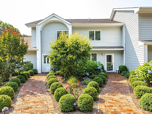 3rd image of 2286 Montauk Hwy #2