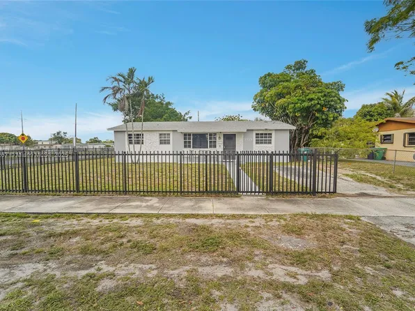 2271 NW 178th St, Miami Gardens, FL 33056