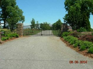 11 Bent Creek Ln, Nebo, NC 28761