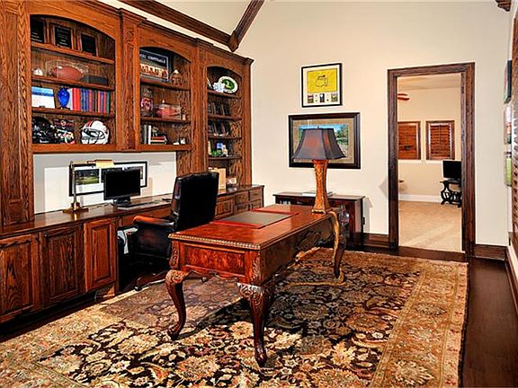 5th image of 83 S Shimmering Aspen Cir