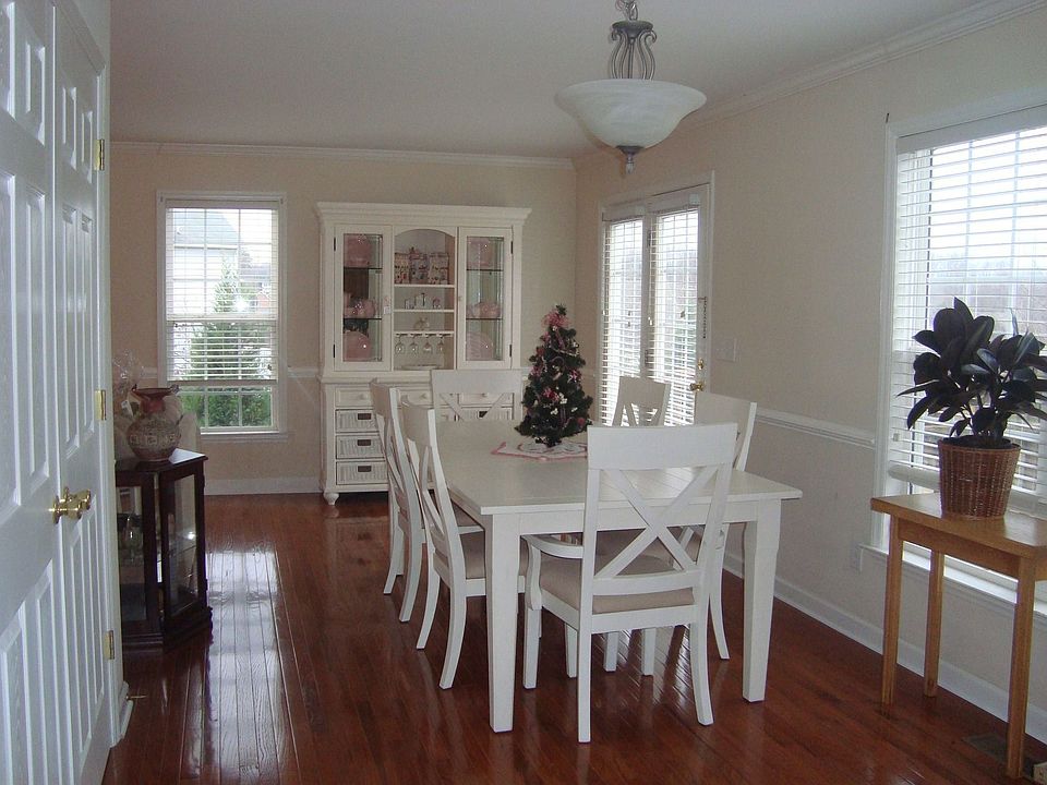 Informal dining area