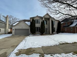 1017 Crystal Ct, Glenview, IL