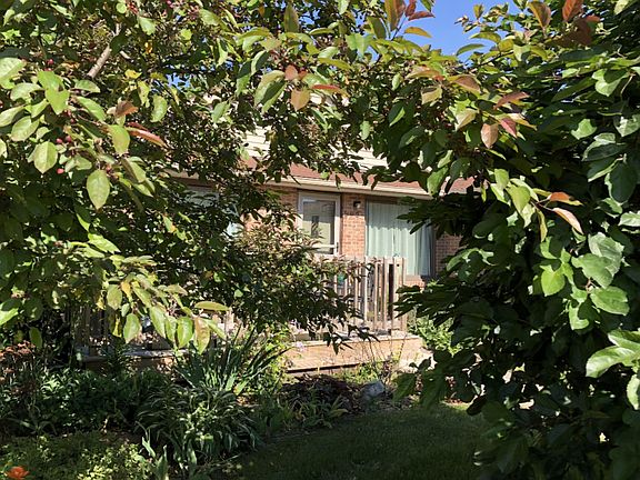 2nd image of 292 Bonnie Brook Dr