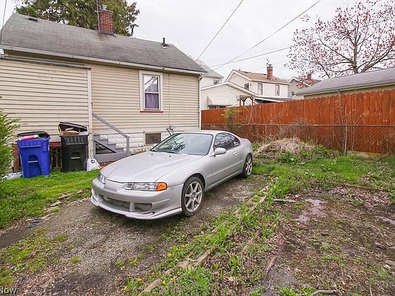 3rd image of 1294 W 93rd St