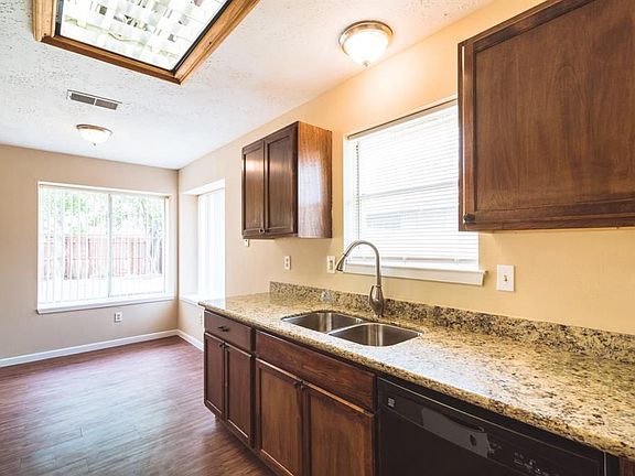 4th image of 16618 Quiet Quail Dr