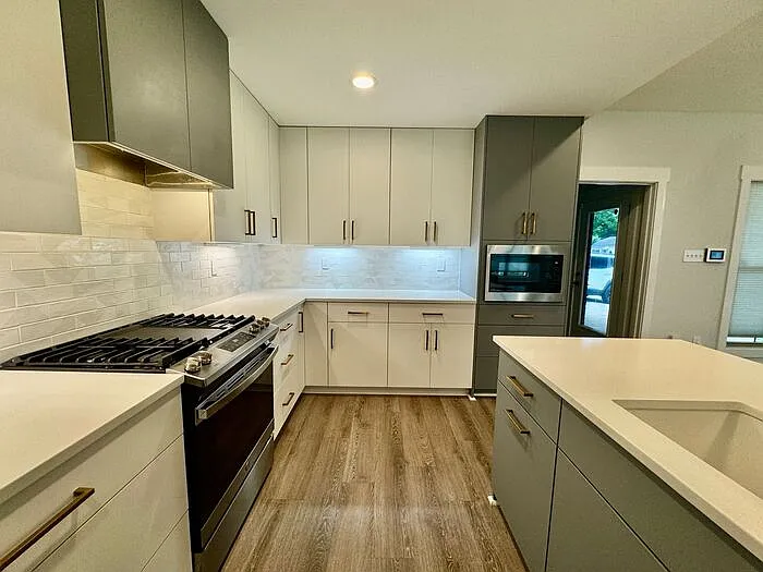 3000 9th Ave — Photo 17