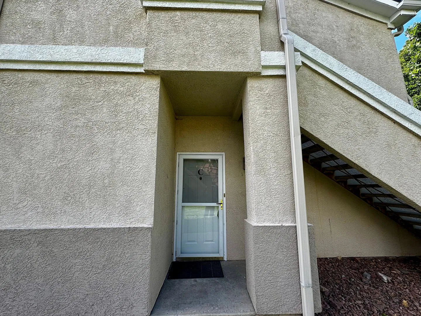 2 Bedroom Condo in gated community — Photo 3
