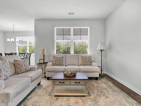 5th image of 1352 Clendon Circle