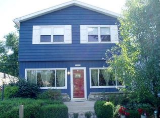 35W293 Lambert Ave, St Charles, IL