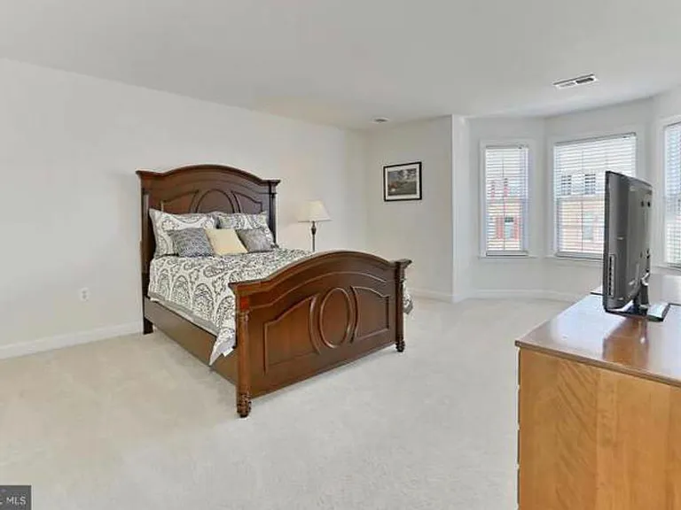 6216 Lawson Dr — Photo 14