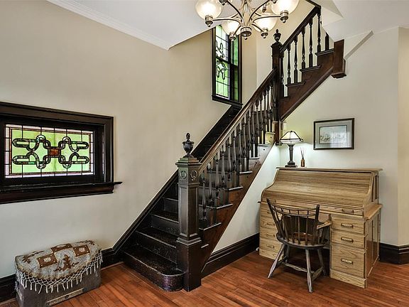 3rd image of 3009 Allen Ave