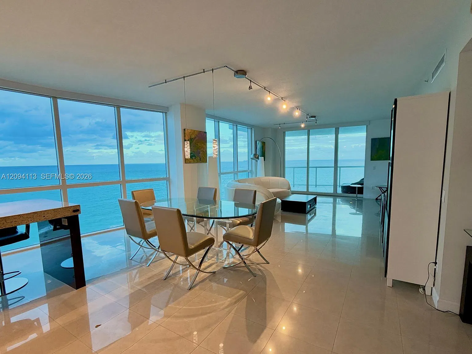 Mosaic On Miami Beach Con — Photo 2