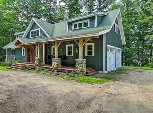 1006 Memorial Dr, Winthrop, ME 04364
