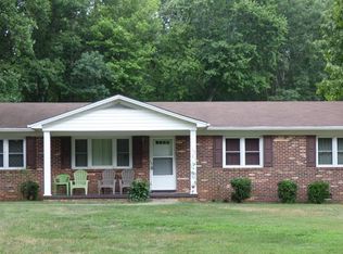 1221 Rabat Rd, Nathalie, VA 24577