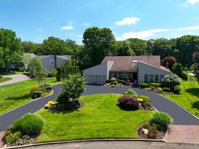 1 Castle Drive, Woodbury, NY, 11797