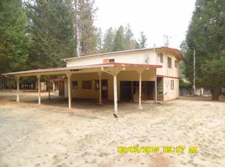 1627 Queens Branch Rd, Rogue River, OR 97537