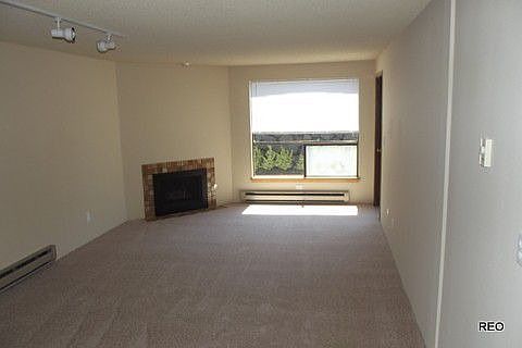2nd image of 9416 1st Ave NE APT 210