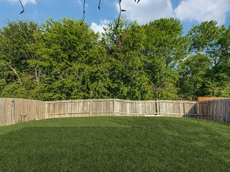 1800 Black Willow Trl — Photo 12