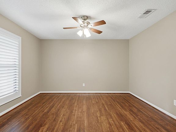 5th image of 5306 Dana Leigh Dr