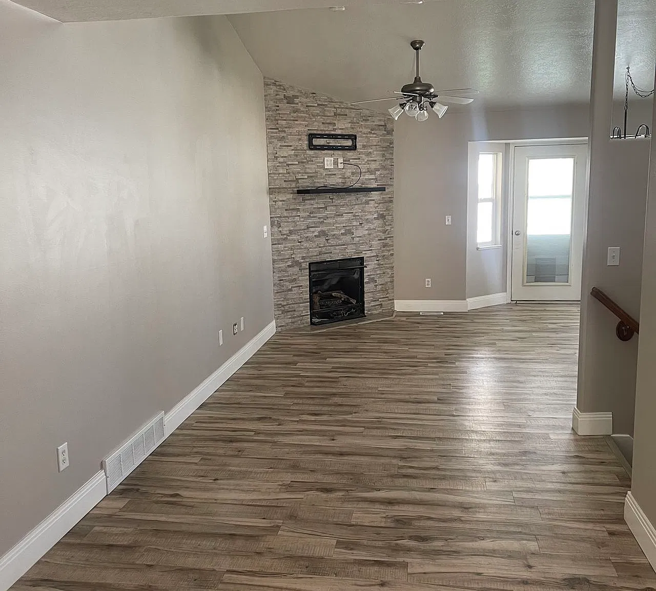 5 bed, 2910 sqft, $2,500 — Photo 3