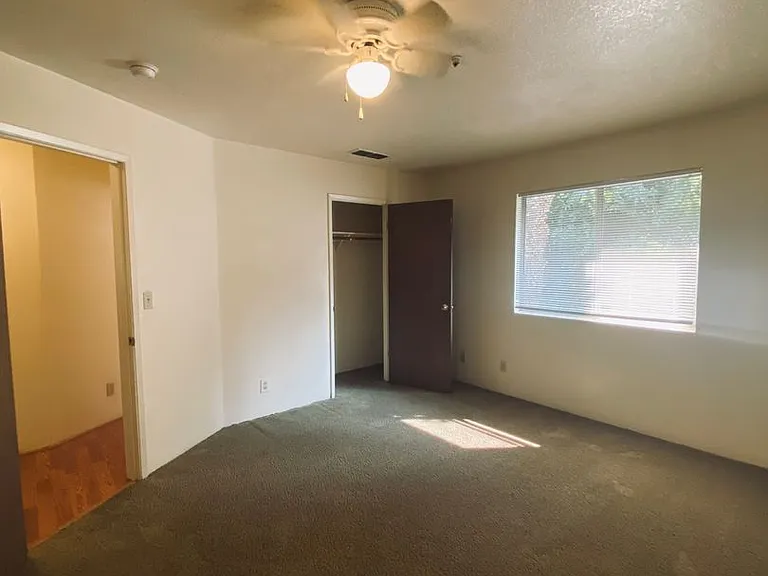 720 W 2nd Ave — Photo 27