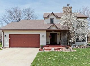 3625 Coppermill Rd NE, Cedar Rapids, IA 52402