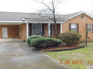 722 Stephens St, Boaz, AL 35957