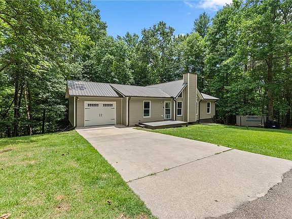 5th image of 92 Bamby Ln