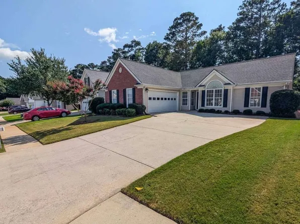 41 Bellaire Ln, Newnan, GA 30265